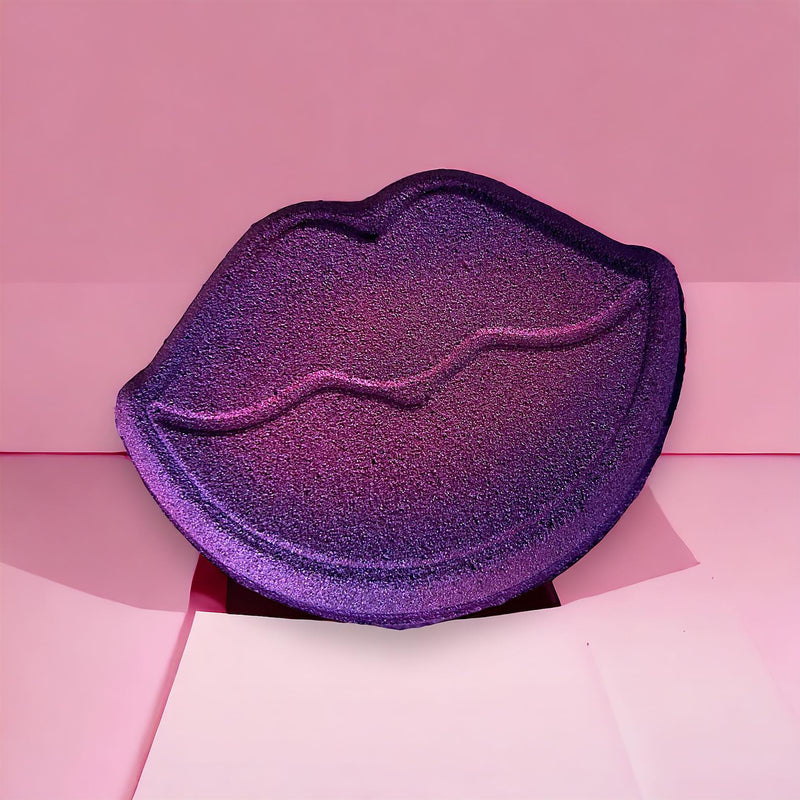 Luscious Lip Bath Bomb
