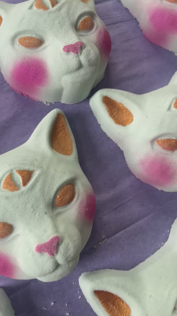 Third Eye Cat Bath Bomb (Jumbo)